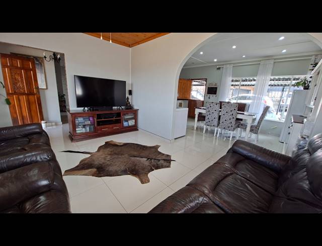 3 BEDROOM HOUSE FOR SALE IN BELFORT ESTATE